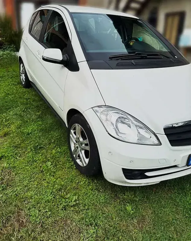 Usata Mercedes A160 Executive 82 CV (60 kW) 2010 Bianco Monovolume