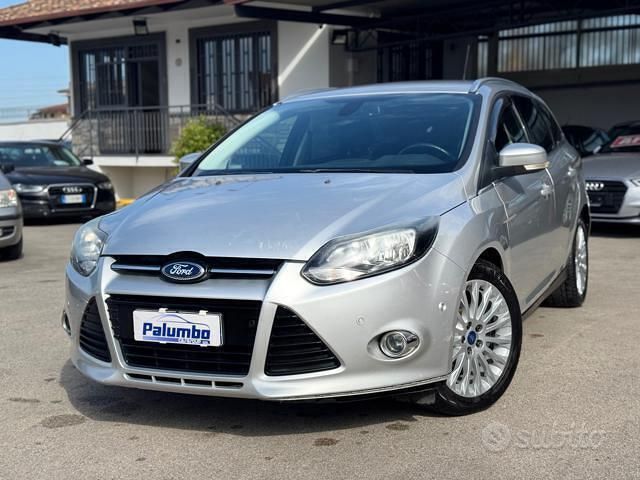 Usata Ford Focus Titanium 116 CV (85 kW) 2012 Grigio Station wagon