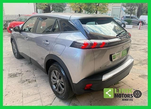 Usata Peugeot 2008 Active 100 CV (73 kW) 2023 Grigio SUV