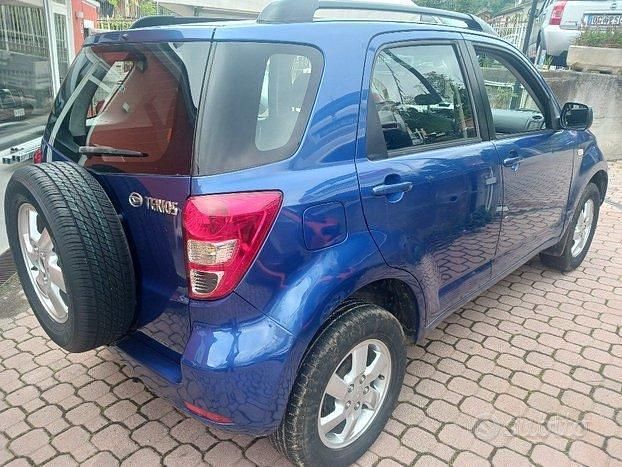 Usata Daihatsu Terios 85 CV (62 kW) 2006 SUV