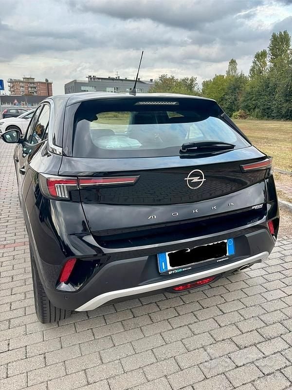 Usata Opel Mokka Elegance 110 CV (80 kW) 2022 Nero SUV