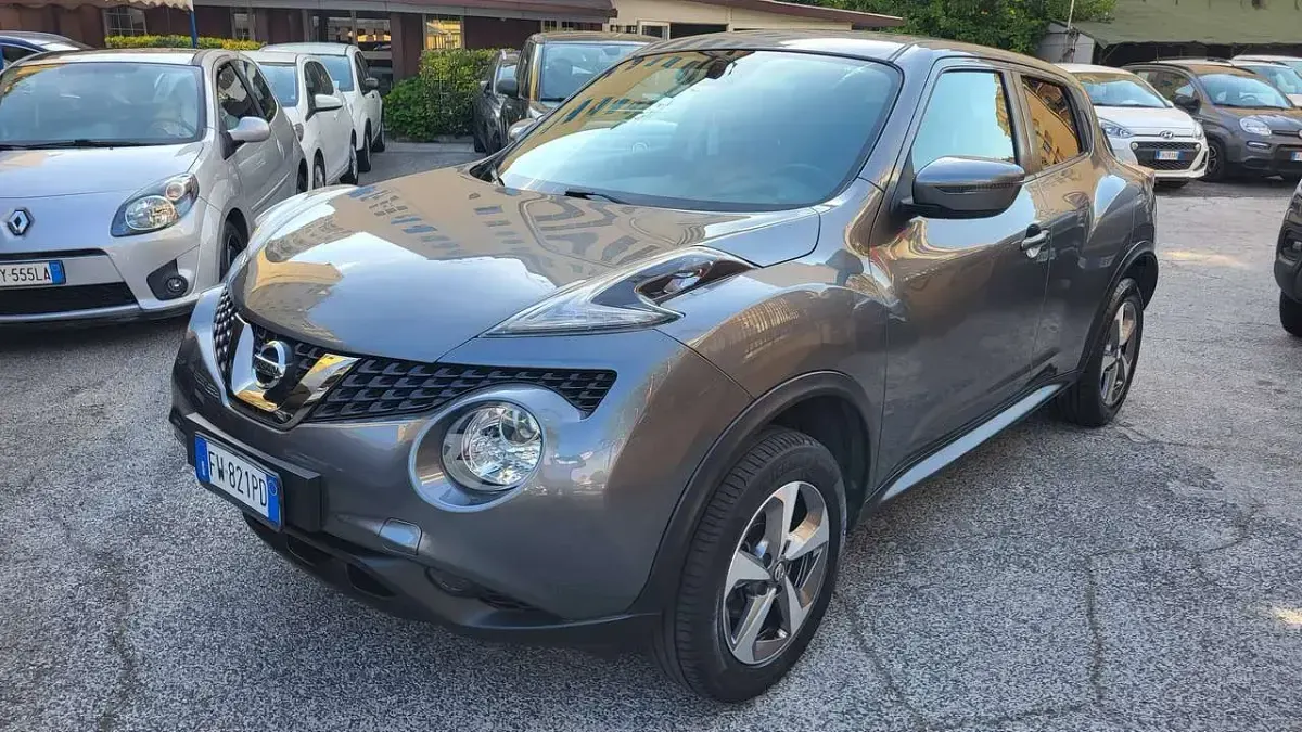Usata Nissan Juke Acenta 116 CV (85 kW) 2019 Grigio SUV