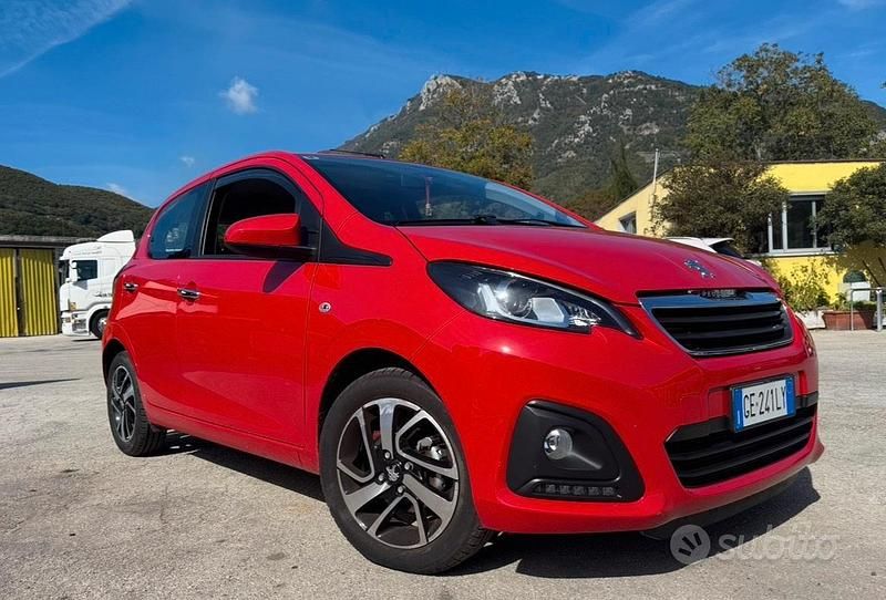 Usata Peugeot 108 Active 72 CV (52 kW) 2021 Rosso Utilitaria