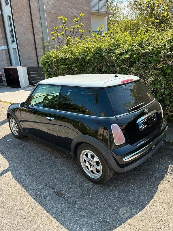 Usata Mini Cooper 2004 Utilitaria