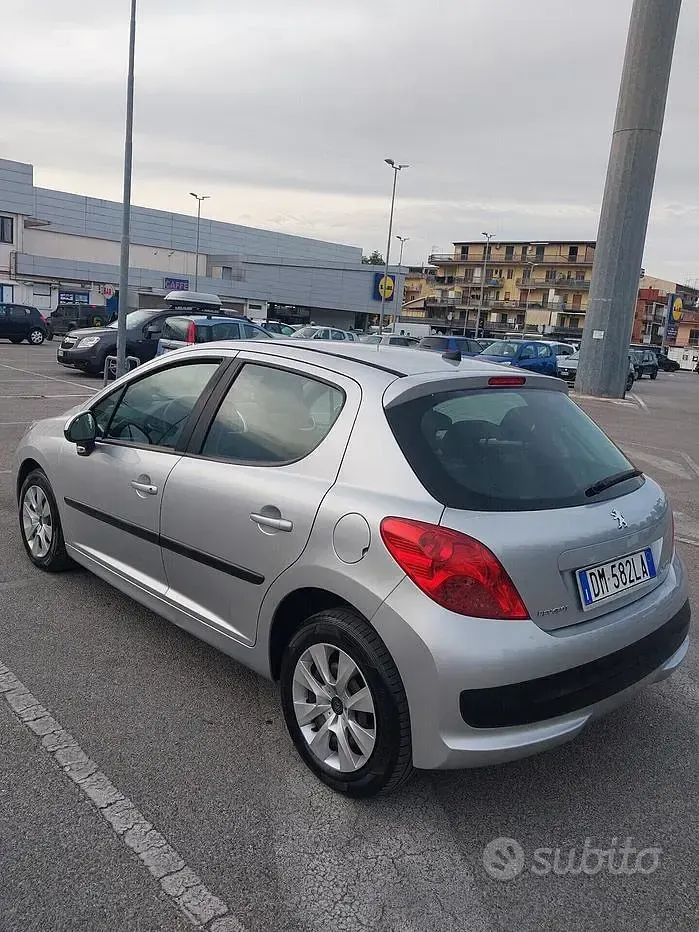 Usata Peugeot 207 73 CV (53 kW) 2008 Grigio Berlina