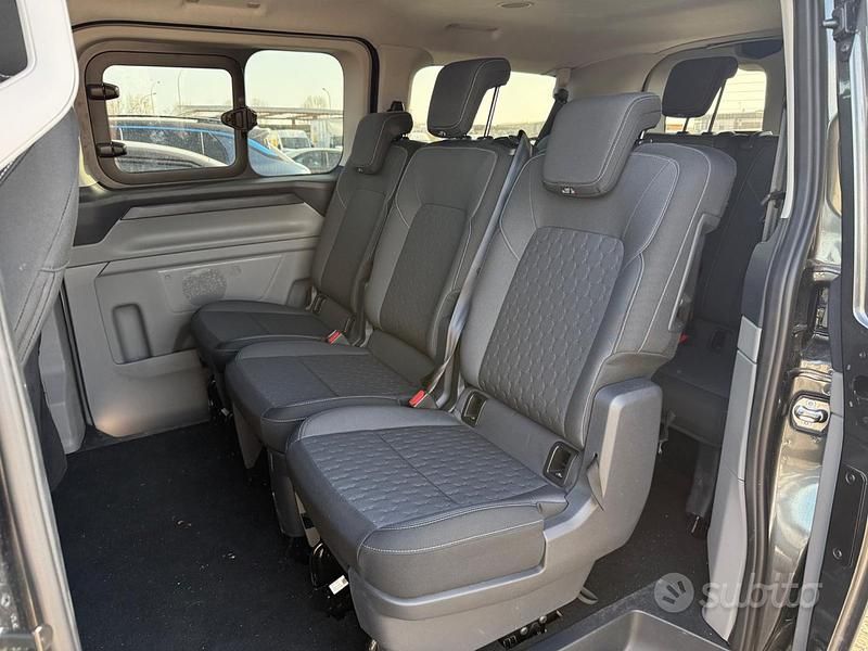 Usata Ford Transit Custom Titanium 2025 Grigio Monovolume