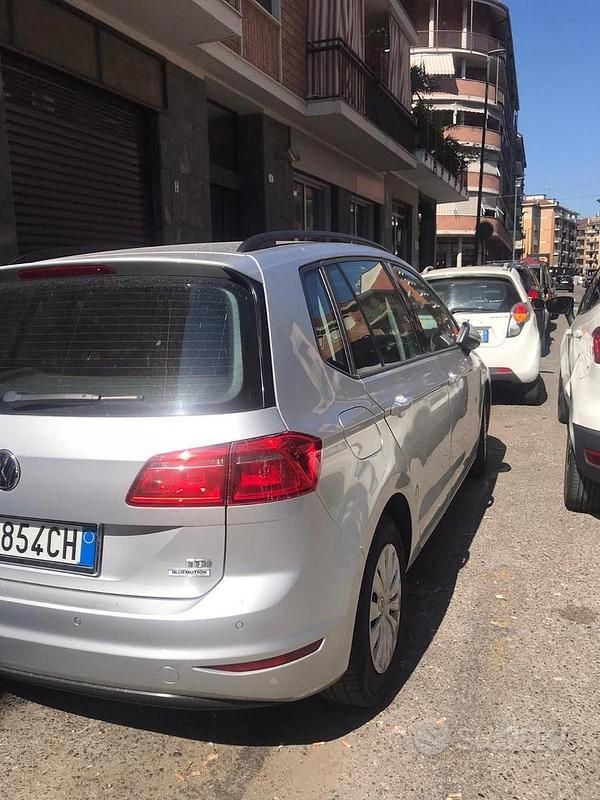 Grigio Usata 2016 VW Golf VII Tre volumi | 5900 € (Super prezzo) - Immagine 1/3