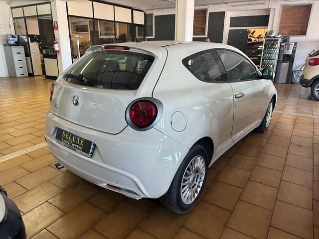 Usata Alfa Romeo MiTo Distinctive 85 CV (62 kW) 2015 Bianco Utilitaria