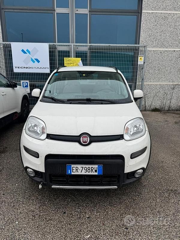 Usata Fiat Panda 4x4 75 CV (55 kW) 2013 Bianco Utilitaria