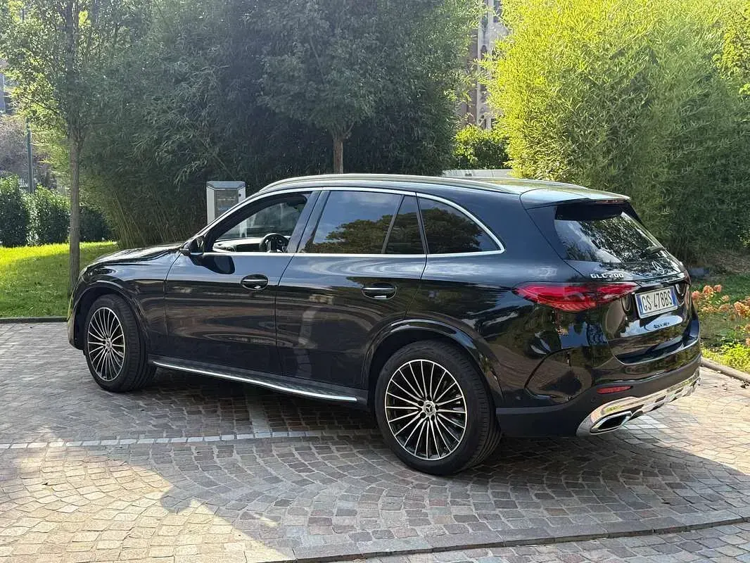 Usata Mercedes GLC200 Advanced Plus 204 CV (150 kW) 2023 Nero SUV
