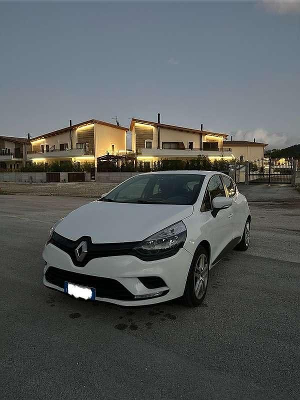 Usata Renault Clio IV 75 CV (55 kW) 2017 Bianco Berlina