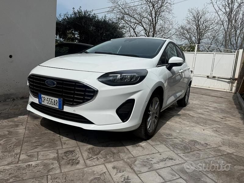 Usata Ford Fiesta Titanium 75 CV (55 kW) 2023 Bianco Utilitaria