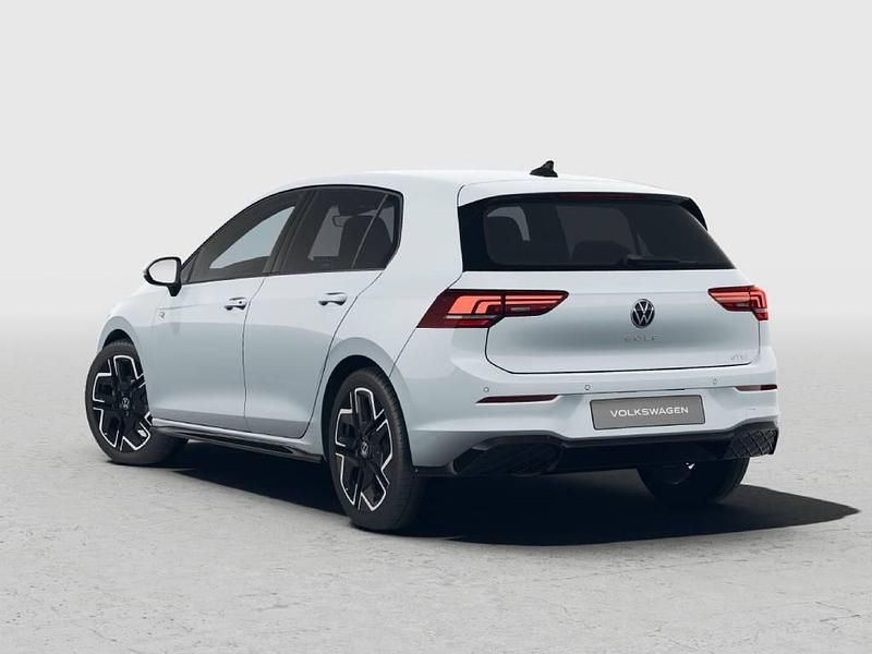 Ny VW Golf VIII R-line Plus 150 HK (110 kW) 2026 Blå Sedan
