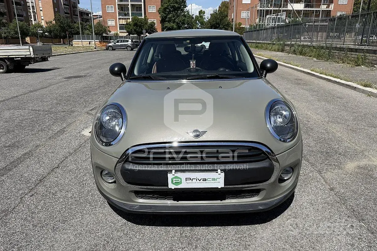 Usata Mini ONE 102 CV (75 kW) 2019 Marrone Utilitaria