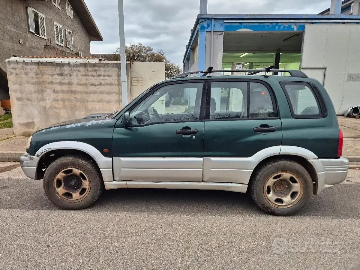 Usata Suzuki Vitara 87 CV (63 kW) 1998 Verde Station wagon