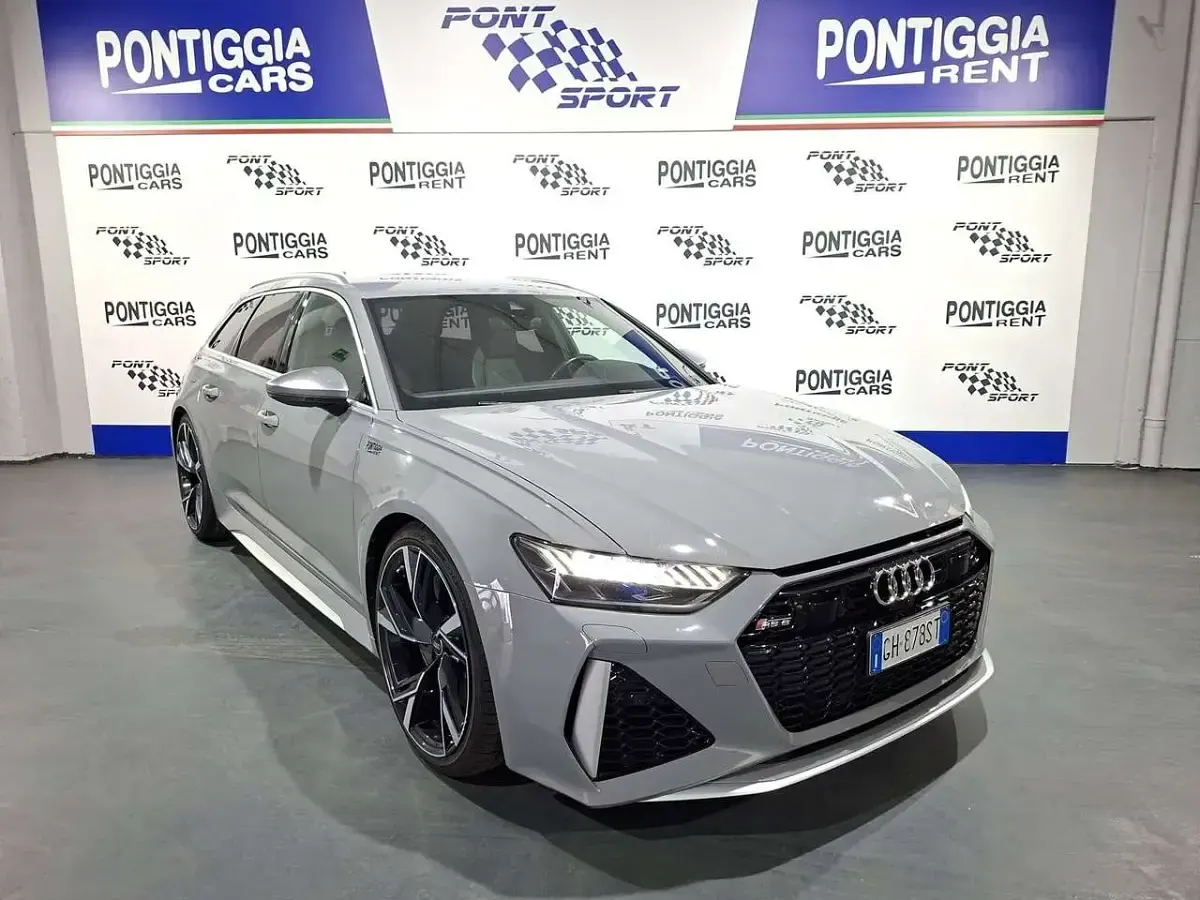 Usata Audi RS6 Ambiente 600 CV (441 kW) 2022 Grigio Station wagon