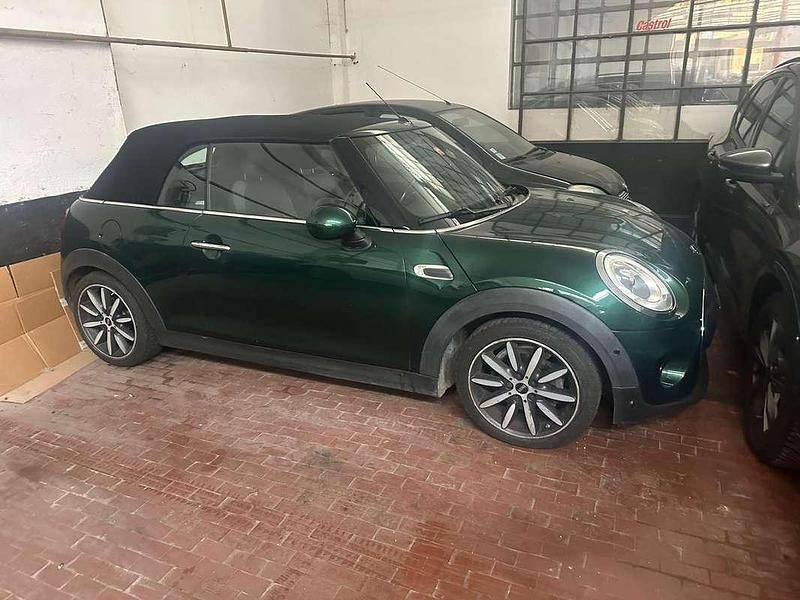 Usata Mini Cooper Cabriolet 136 CV (100 kW) 2016 Verde Cabrio