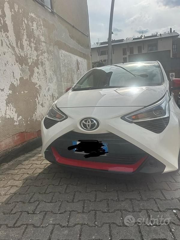 Usata Toyota Aygo Edition 72 CV (52 kW) 2020 Utilitaria