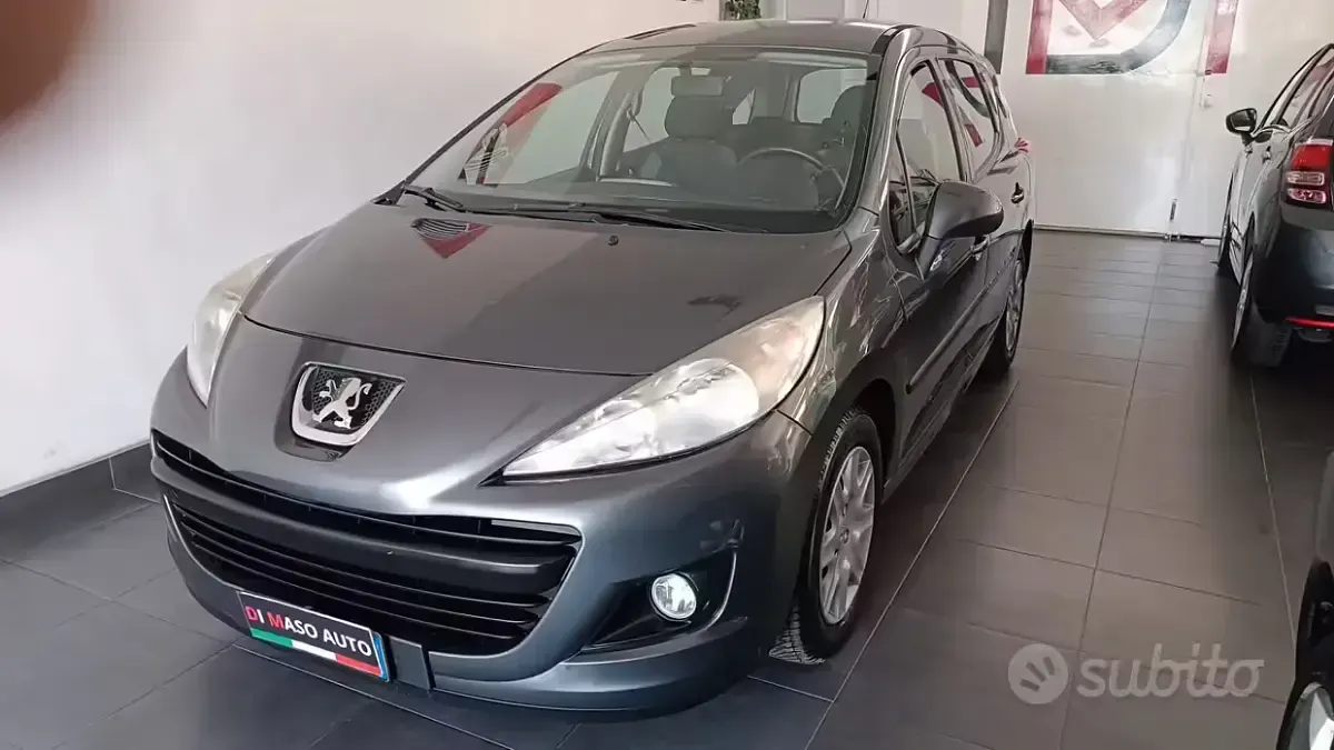 Gebraucht Peugeot 207 70 PS (51 kW) 2011 Grau Kombi
