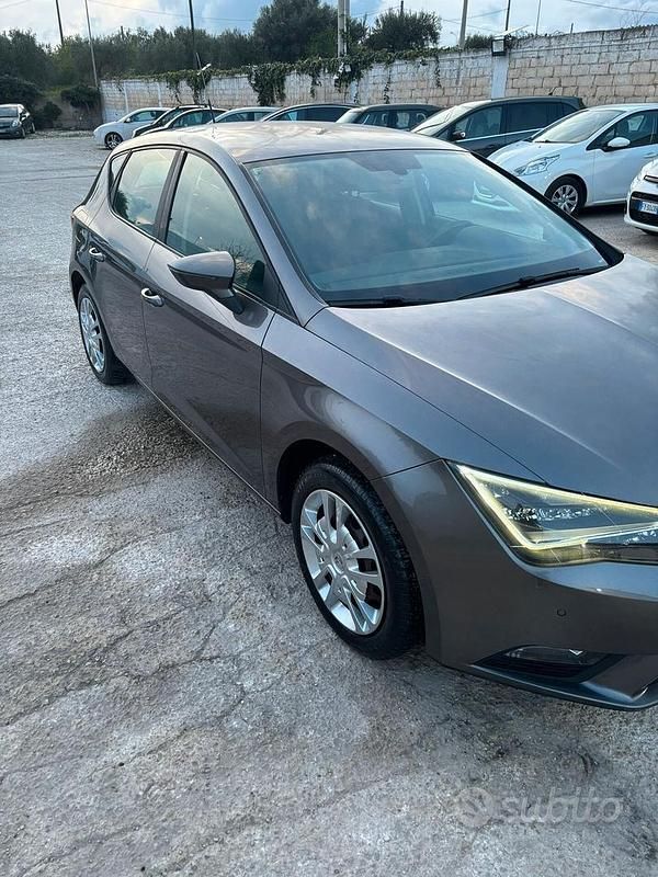 Usata Seat Leon Business 110 CV (80 kW) 2015 Grigio Berlina