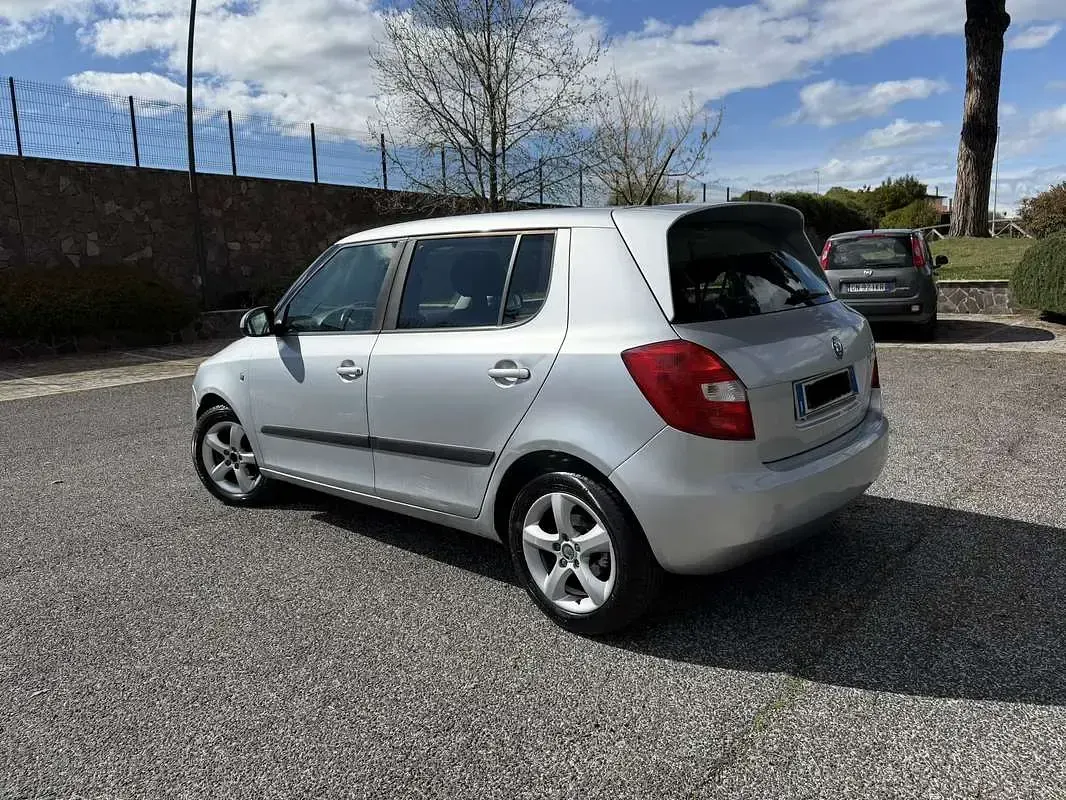 Usata Skoda Fabia GreenLine 75 CV (55 kW) 2011 Berlina