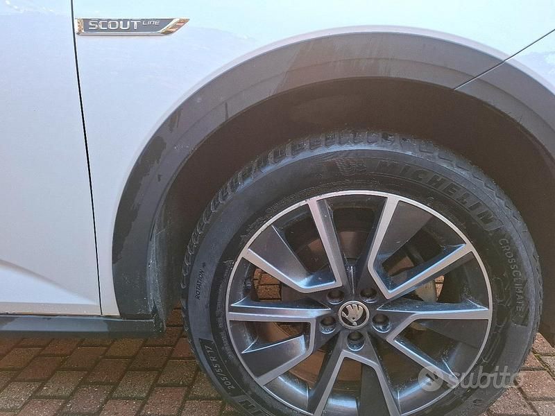 Usata Skoda Kamiq ScoutLine 110 CV (80 kW) 2022 Bianco SUV