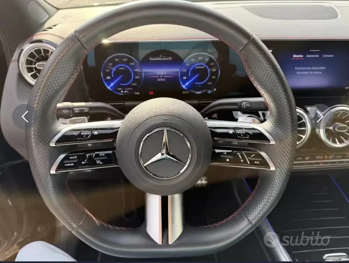 Usata Mercedes EQA250+ AMG 94 kW (129 CV) 2024 Nero SUV