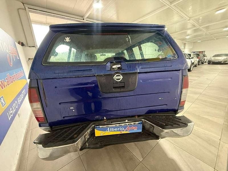 Usata Nissan Navara 133 CV (97 kW) 2004 Blu Pick-up