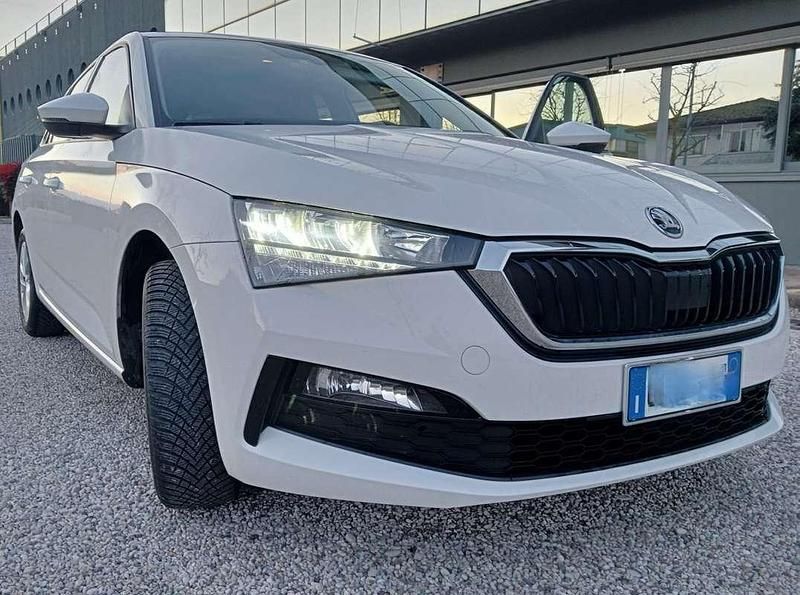 Usata Skoda Scala Ambition 95 CV (69 kW) 2023 Utilitaria