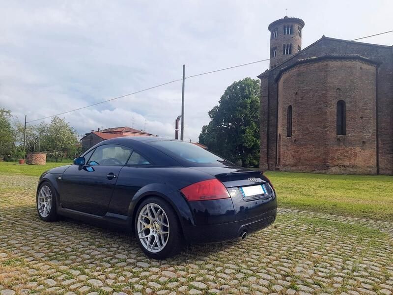 Usata Audi TT 179 CV (131 kW) 2003 Blu Coupé