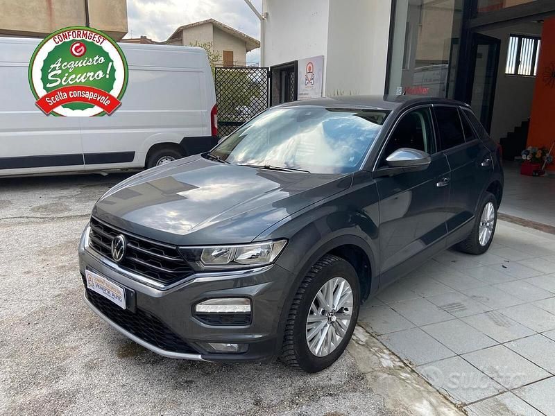 Usata VW T-Roc Advance 116 CV (85 kW) 2021 Grigio SUV