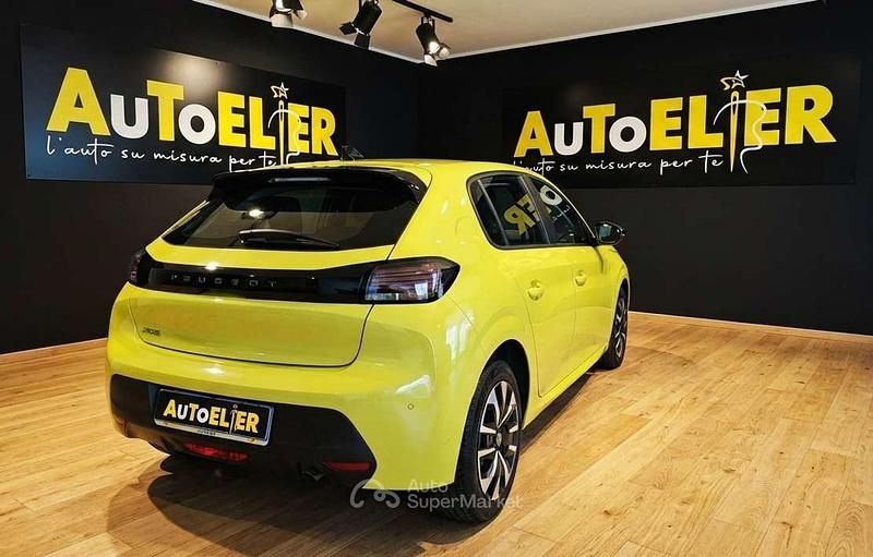 Usata Peugeot 208 Active 102 CV (75 kW) 2024 Giallo Utilitaria