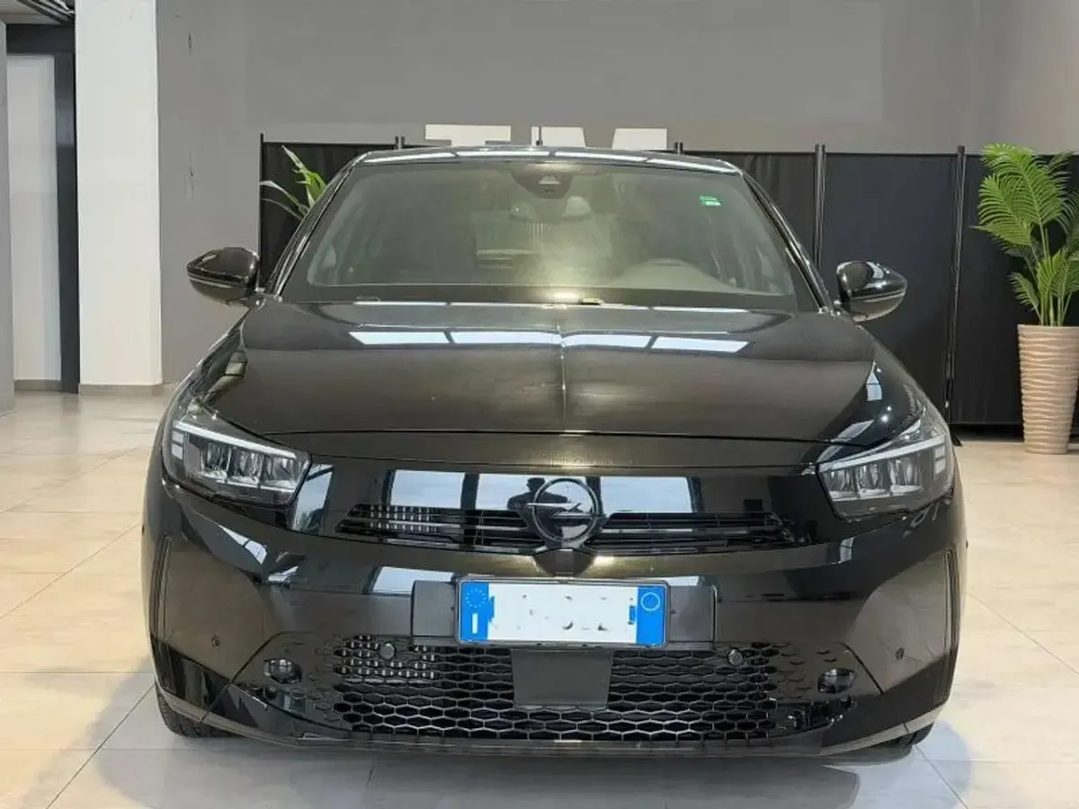 Usata Opel Corsa 101 CV (74 kW) 2025 Grigio Utilitaria