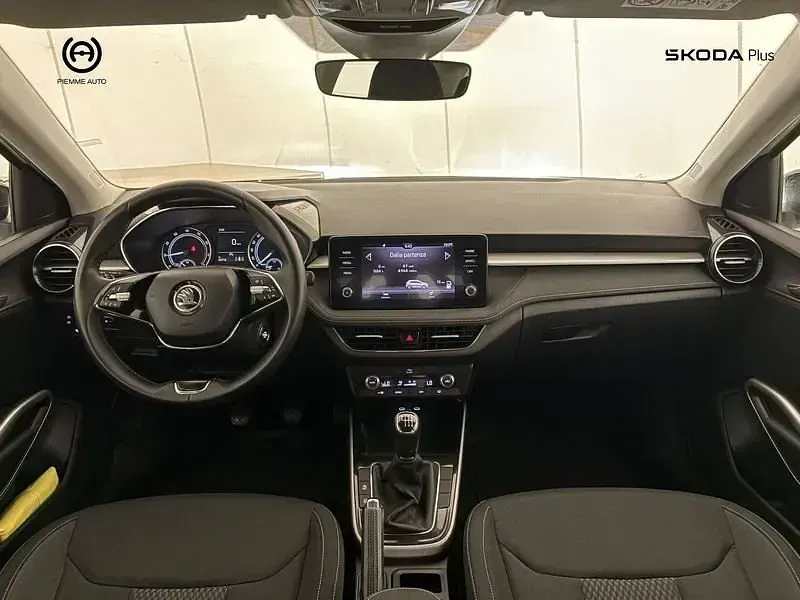 Usata Skoda Fabia Style 110 CV (80 kW) 2023 Argento tetto nero Utilitaria