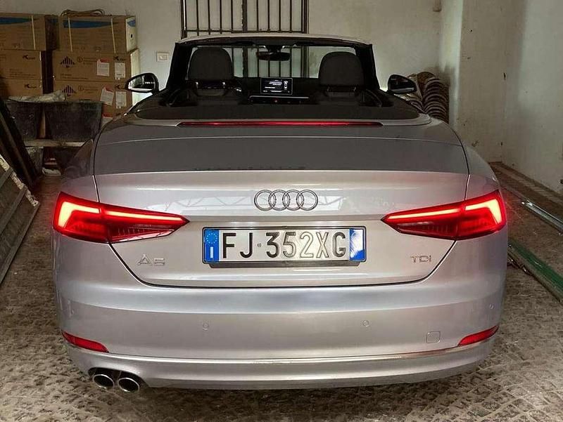 Usata Audi A5 Cabriolet Business Plus 190 CV (139 kW) 2017 Argento Cabrio
