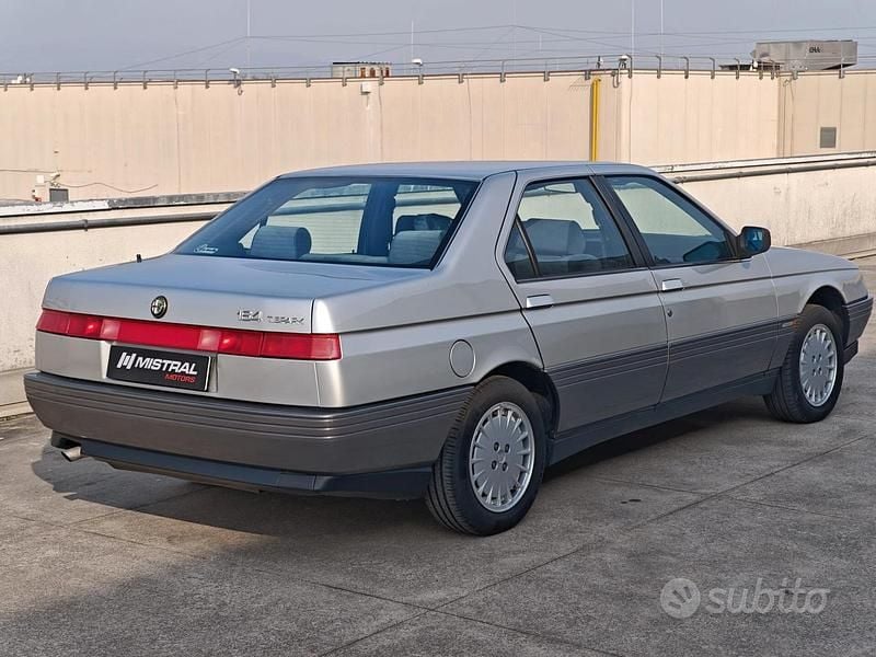 Usata Alfa Romeo 164 145 CV (106 kW) 1988 Grigio Berlina