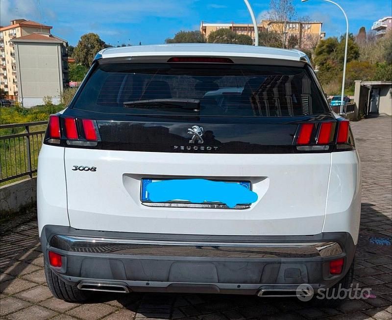 Usata Peugeot 3008 Active 131 CV (96 kW) 2018 Bianco SUV