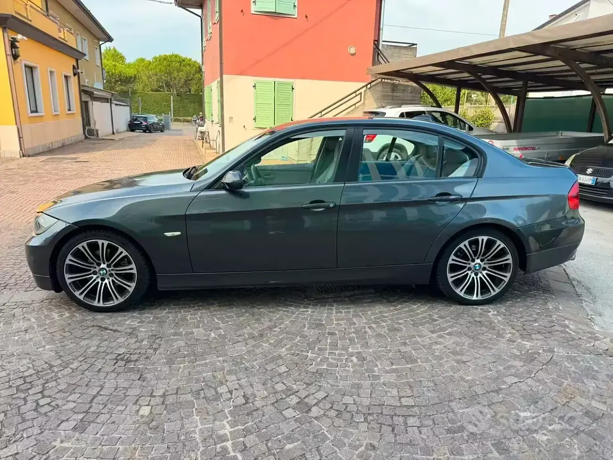 Usata BMW 320 177 CV (130 kW) 2007 Grigio Berlina