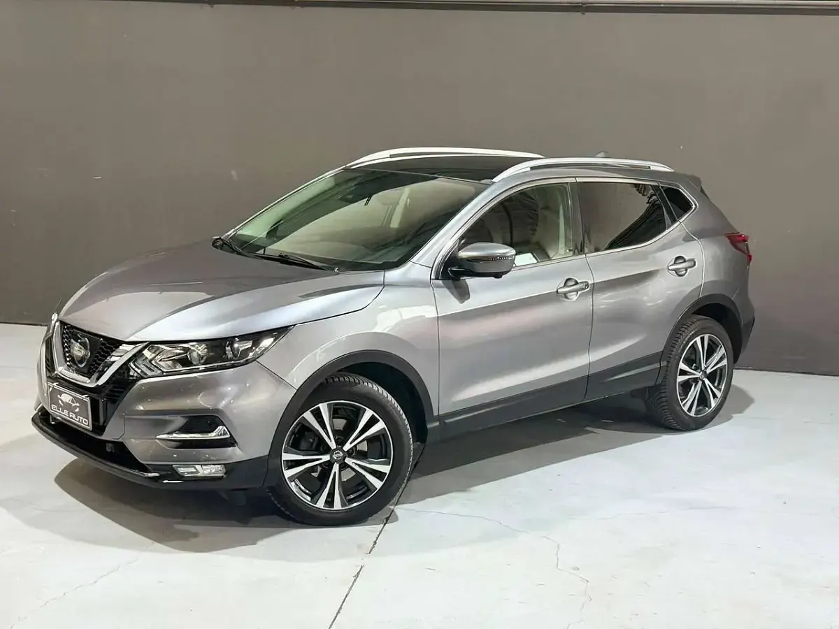 Usata Nissan Qashqai Tekna 131 CV (96 kW) 2018 Grigio SUV