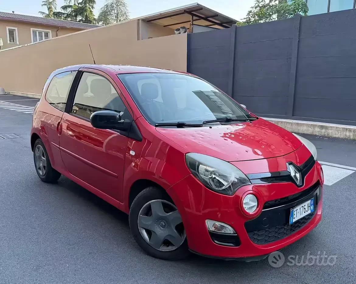Usata Renault Twingo 75 CV (55 kW) 2013 Rosso Utilitaria