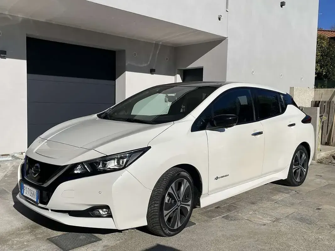 Usata Nissan Leaf N-Connecta 89 kW (122 CV) 2018 Bianco Utilitaria