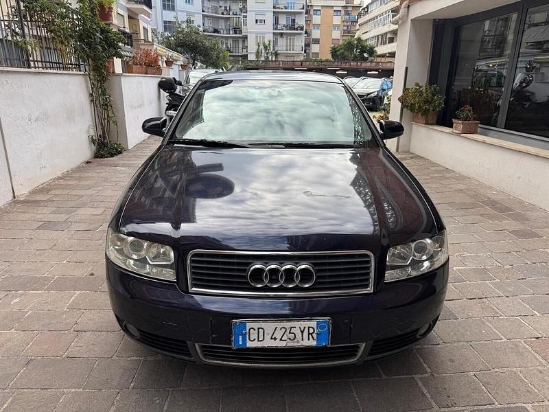Usata Audi A4 131 CV (96 kW) 2002 Blu Berlina