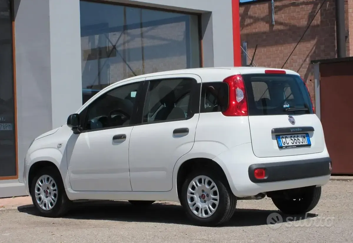 Usata Fiat Panda Easy 69 CV (50 kW) 2020 Bianco Utilitaria