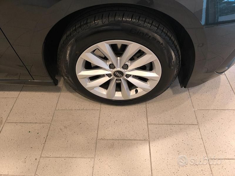 Usata Audi A3 Business 150 CV (110 kW) 2021 Grigio Berlina