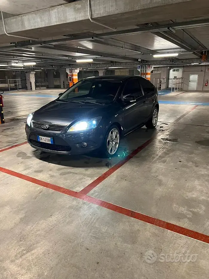 Usata Ford Focus Titanium 116 CV (85 kW) 2009 Berlina
