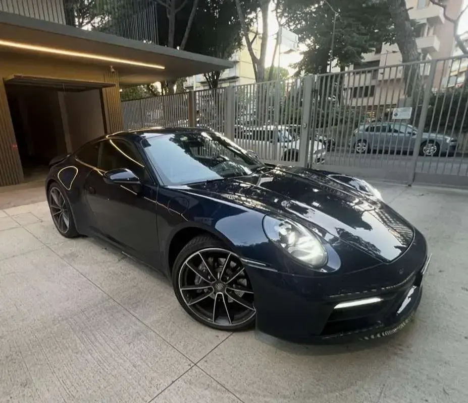 Usata Porsche 992 385 CV (283 kW) 2021 Coupé