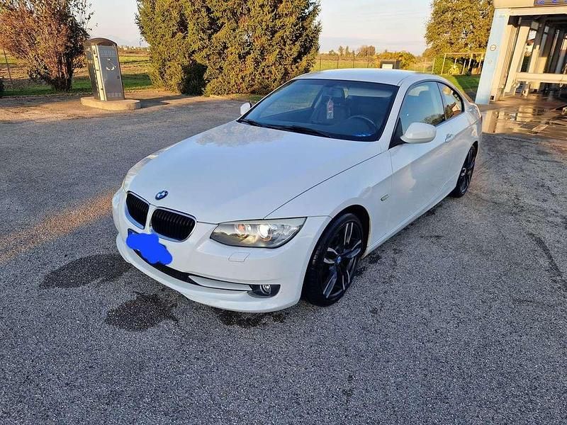 Usata BMW 320 184 CV (135 kW) 2012 Bianco Coupé