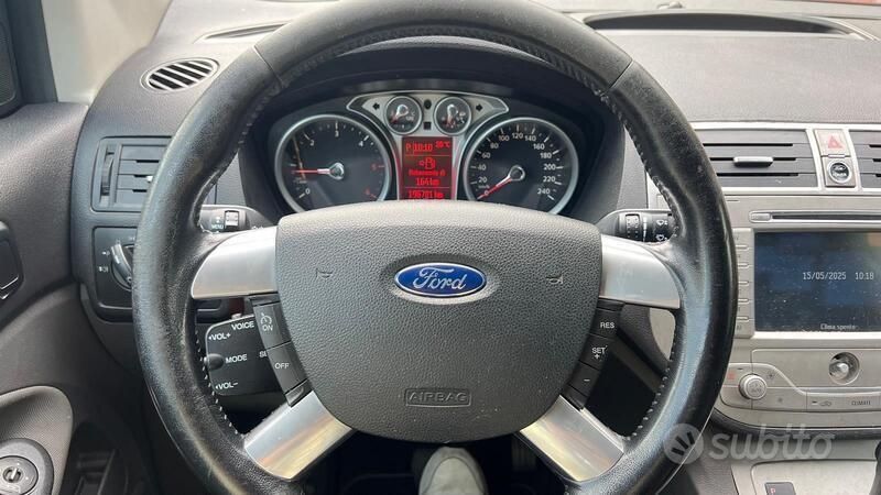 Usata Ford Kuga 163 CV (119 kW) 2012 Bianco SUV