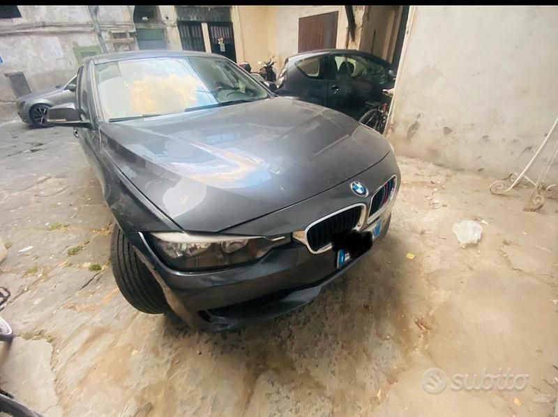 Usata BMW 318 2015 Grigio Station wagon