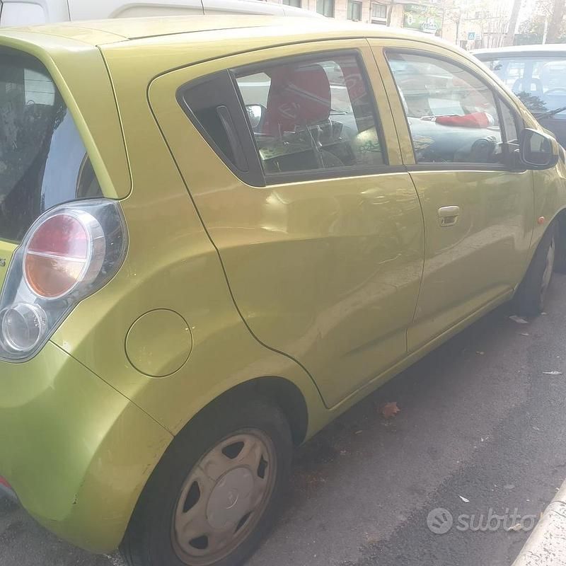 Usata Chevrolet Spark 68 CV (50 kW) 2011 Verde Utilitaria